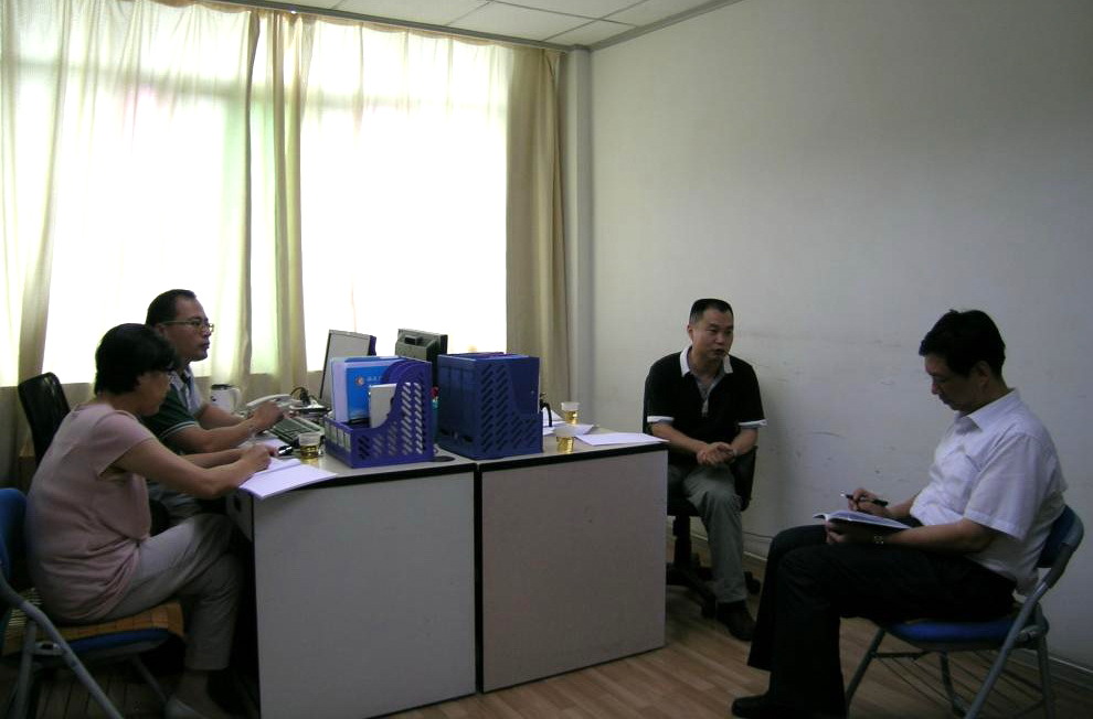 听取学工处、招生办工作汇报